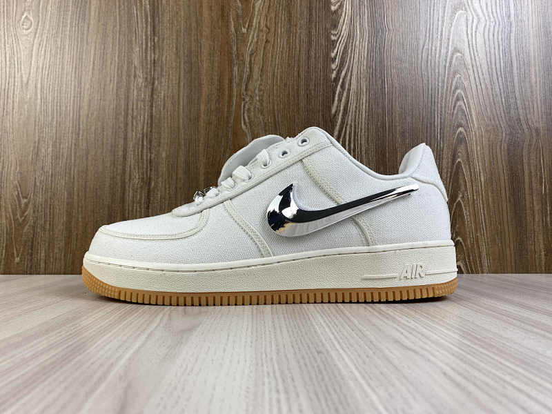 NIKE AIR FORCE 1 (6)