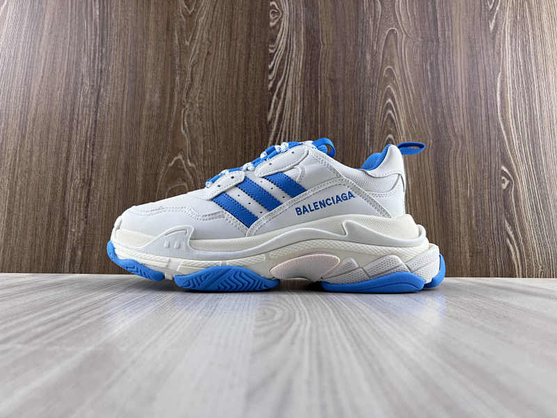 BALENCIAGA SHOES (235)