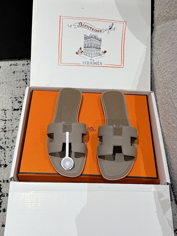 HERMES SHOES (576)