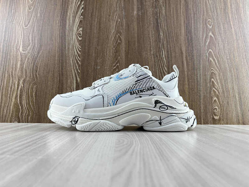 BALENCIAGA SHOES (155)
