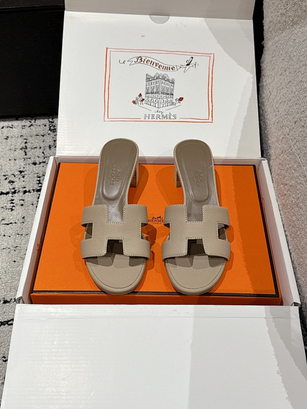 HERMES SHOES (553)