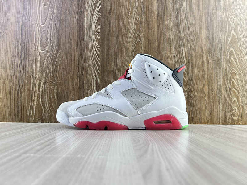 NIKE AIR JORDAN 6