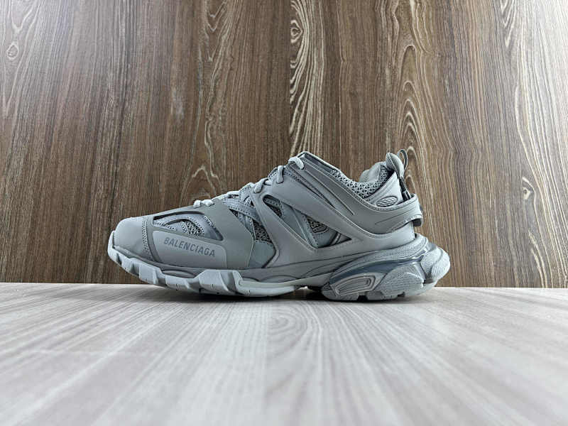 BALENCIAGA SHOES (272)