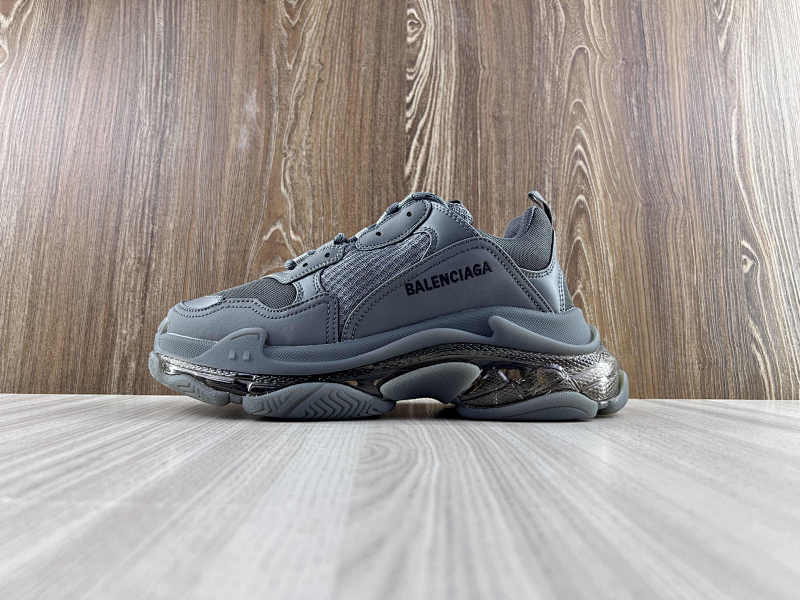 BALENCIAGA SHOES (206)
