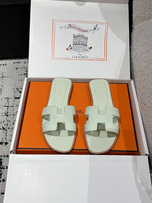 HERMES SHOES (578)