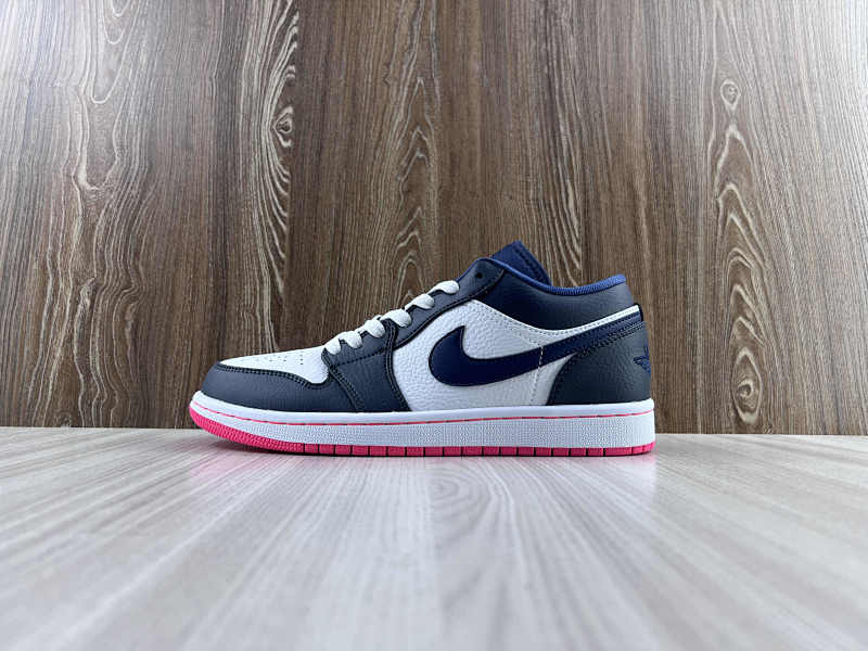NIKE AIR JORDAN 1 LOW (110)