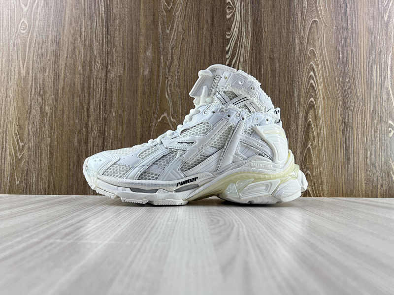 BALENCIAGA SHOES (47)