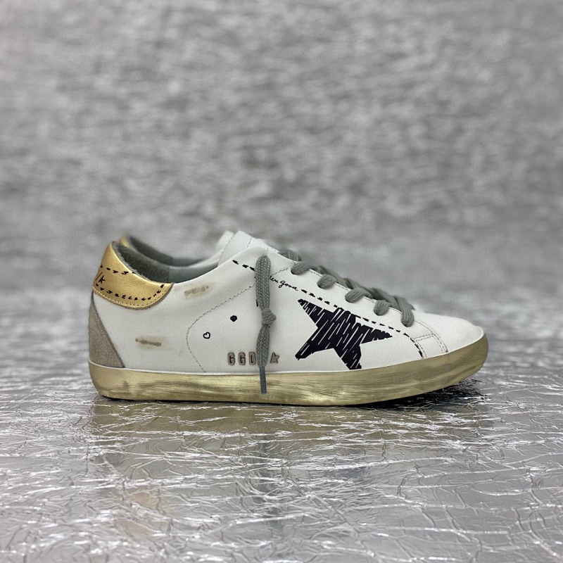 GOLDEN GOOSE SHOES (1935)
