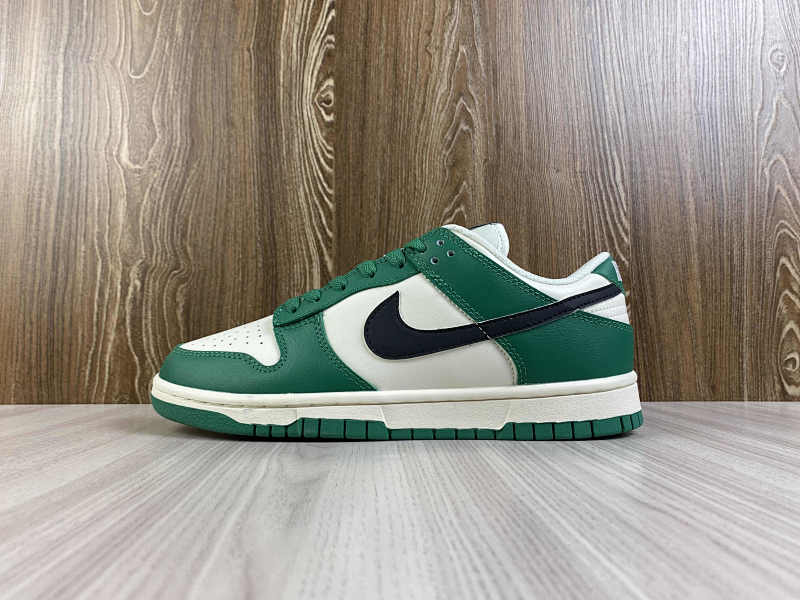 NIKE DUNK (75)