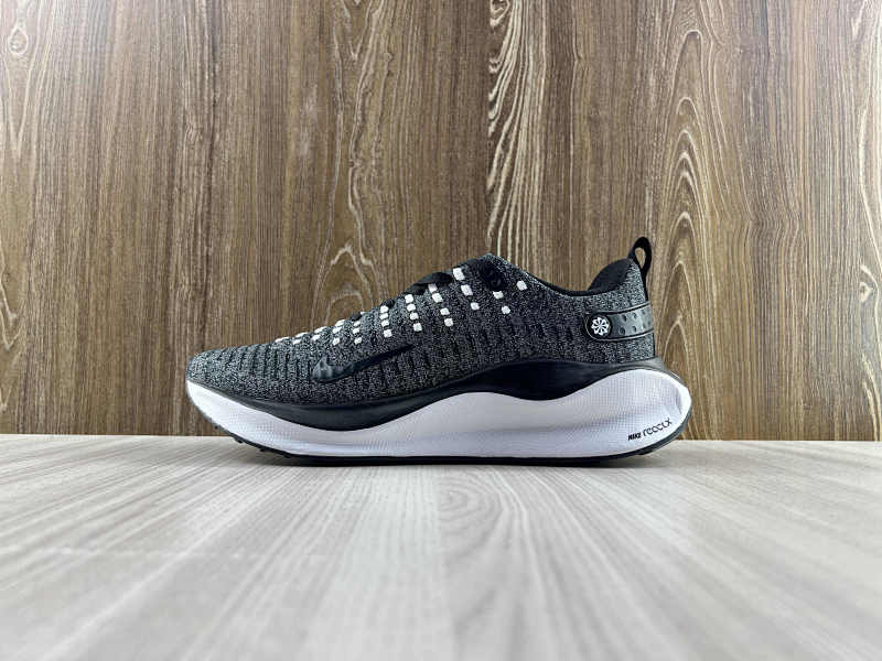 NIKE ZOOM X (12)