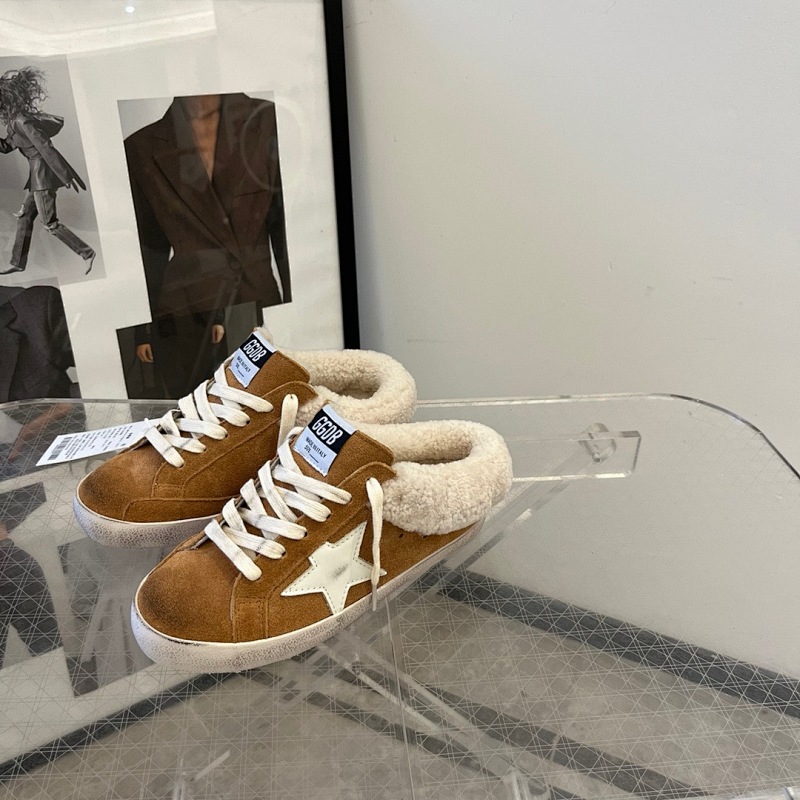 GOLDEN GOOSE SHOES (2267)