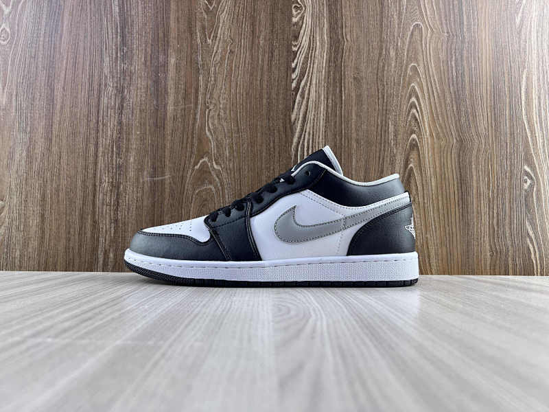 NIKE AIR JORDAN 1 LOW (59)