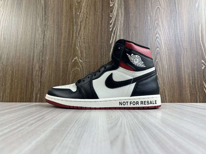 NIKE AIR JORDAN 1 HIGH (97)