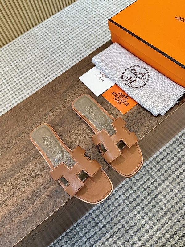 HERMES SHOES (457)