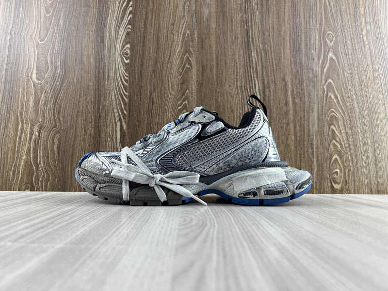 BALENCIAGA SHOES (106)