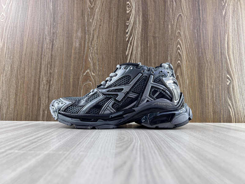 BALENCIAGA SHOES (59)