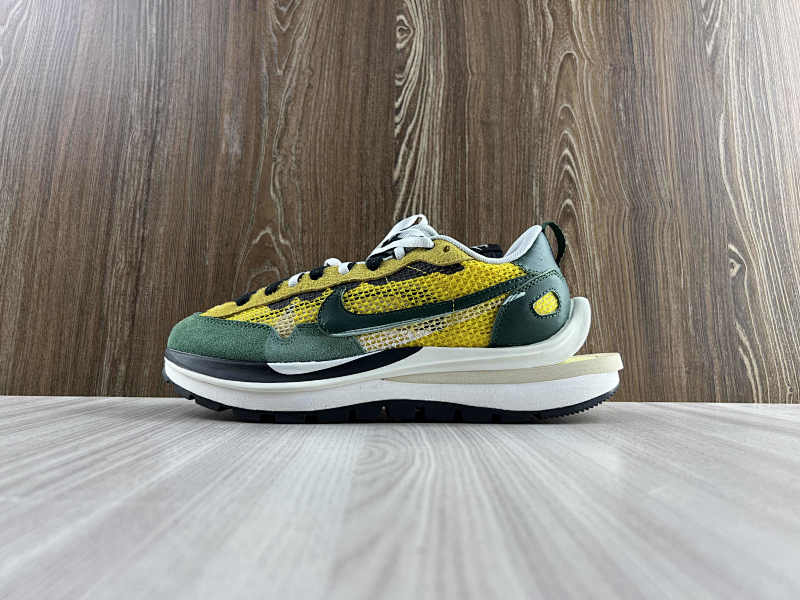 NIKE SACAI (9)