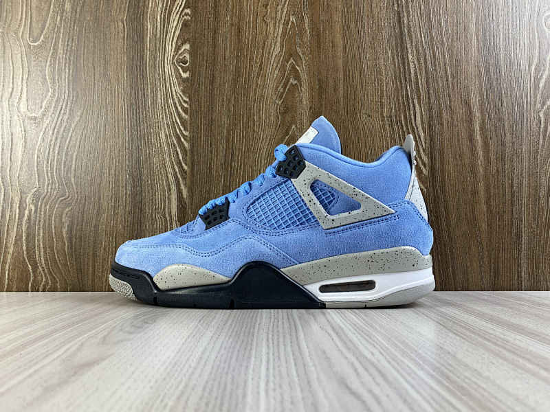 NIKE AIR JORDAN 4 (150)