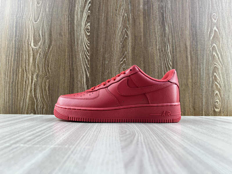 NIKE AIR FORCE 1 (33)