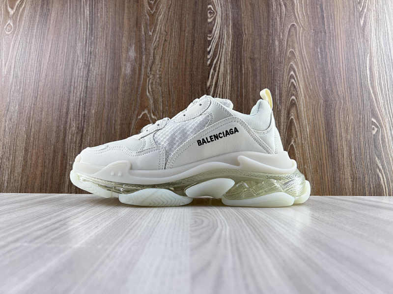 BALENCIAGA SHOES (176)