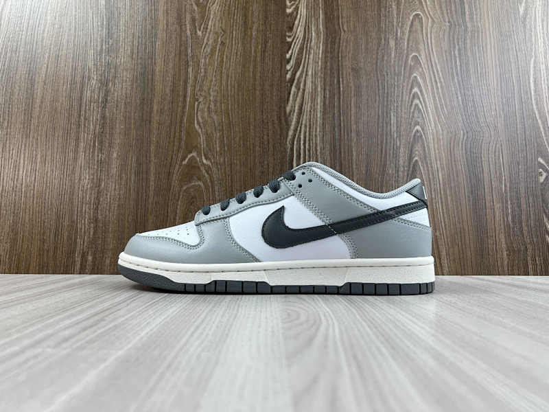 NIKE DUNK (157)