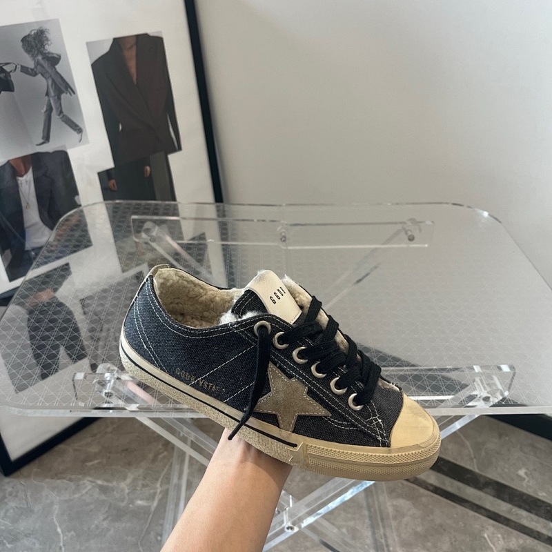 GOLDEN GOOSE SHOES (2415)