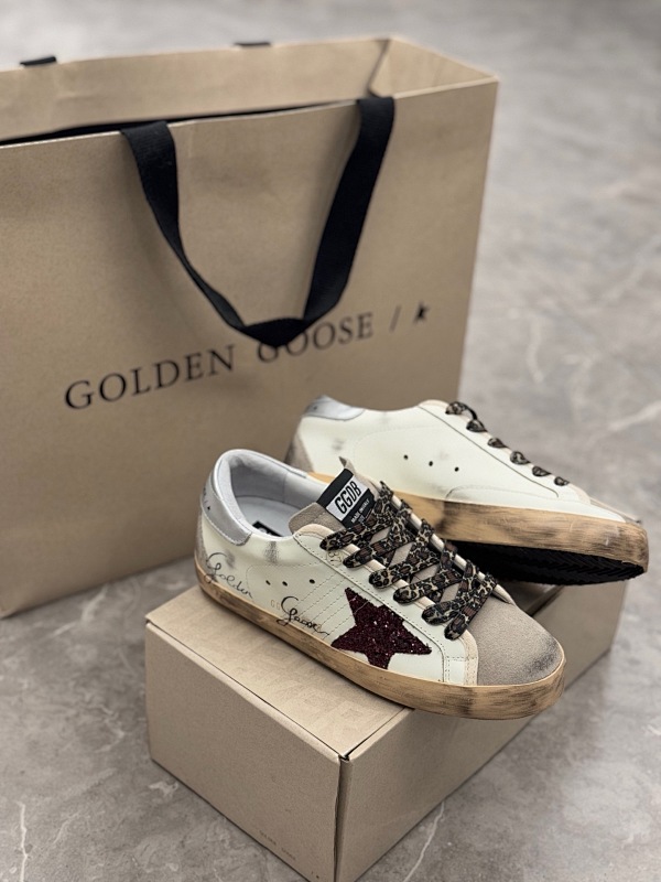 GOLDEN GOOSE SHOES (11)
