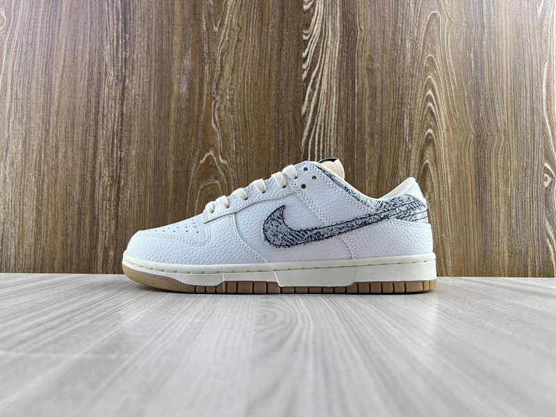 NIKE DUNK (232)