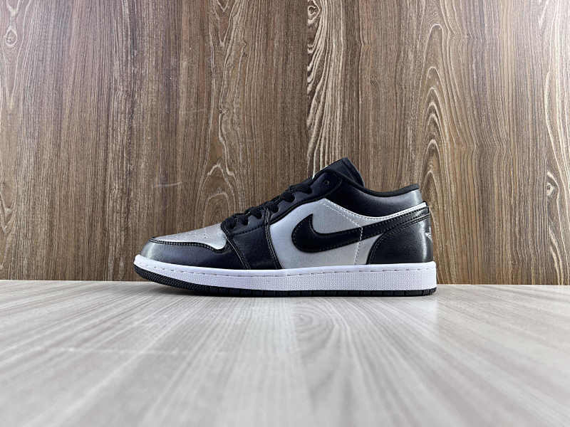 NIKE AIR JORDAN 1 LOW (31)