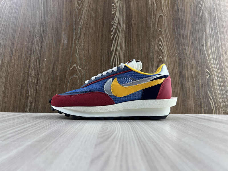 NIKE SACAI (10)