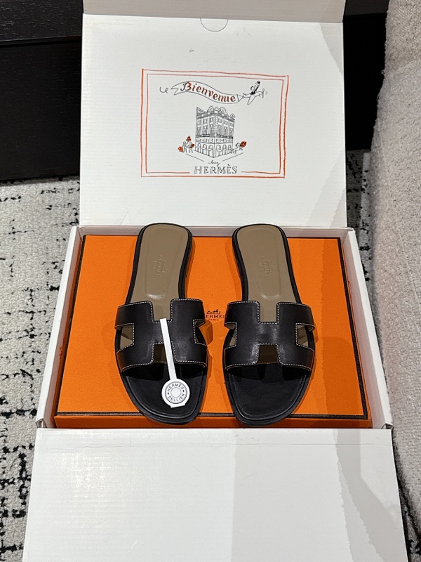 HERMES SHOES (500)