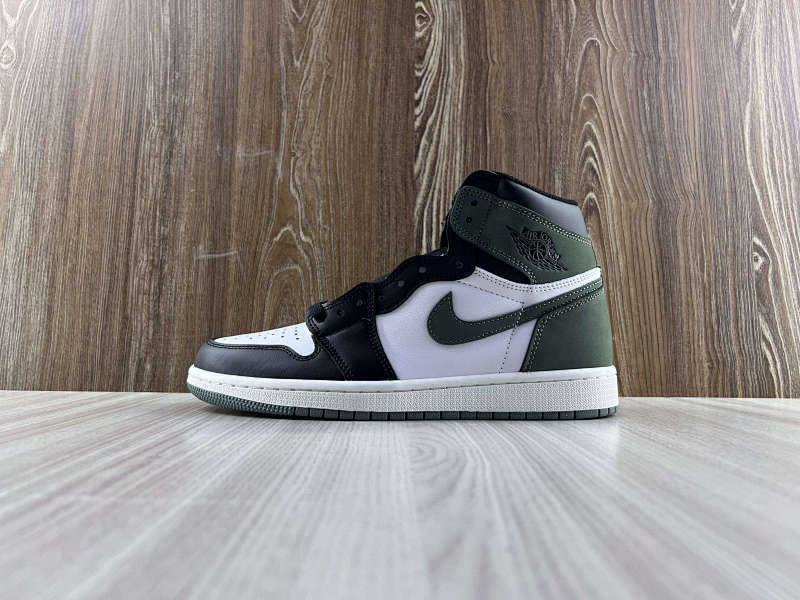 NIKE AIR JORDAN 1 HIGH (32)