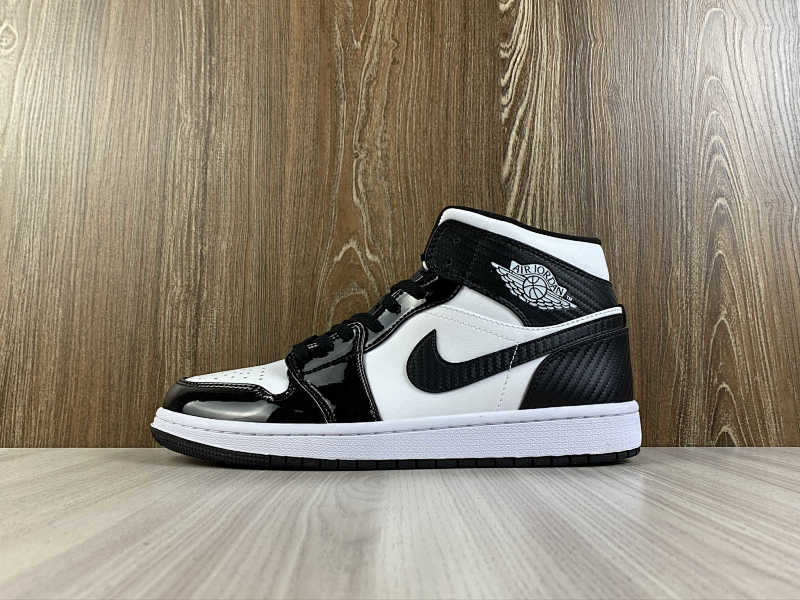 NIKE AIR JORDAN 1 MID (6)
