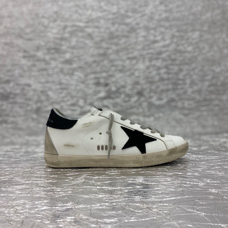 GOLDEN GOOSE SHOES (1681)