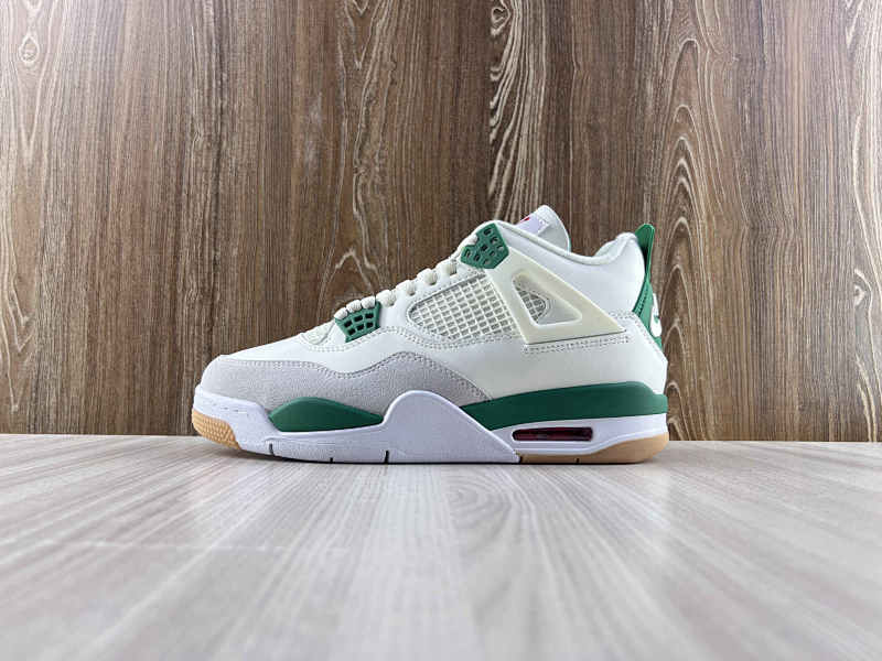 NIKE AIR JORDAN 4 (2)