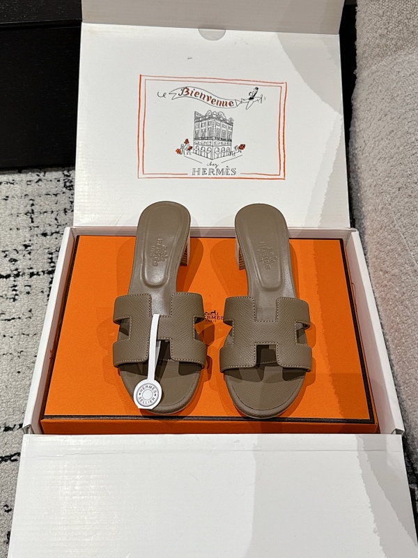 HERMES SHOES (556)