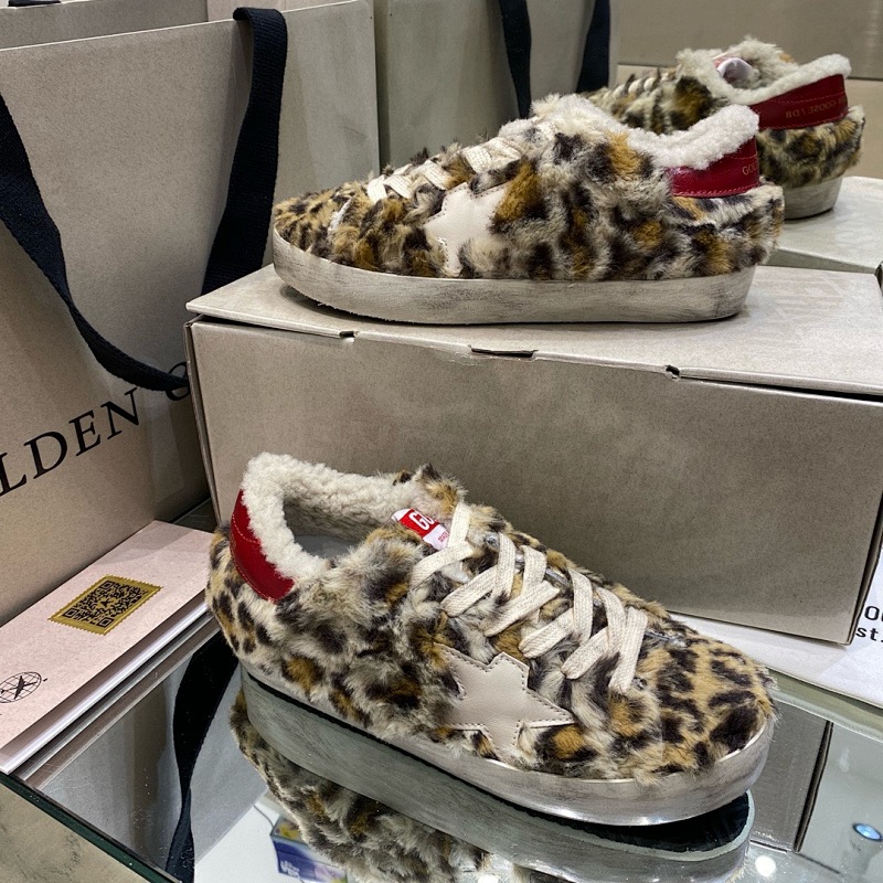 GOLDEN GOOSE SHOES (42)