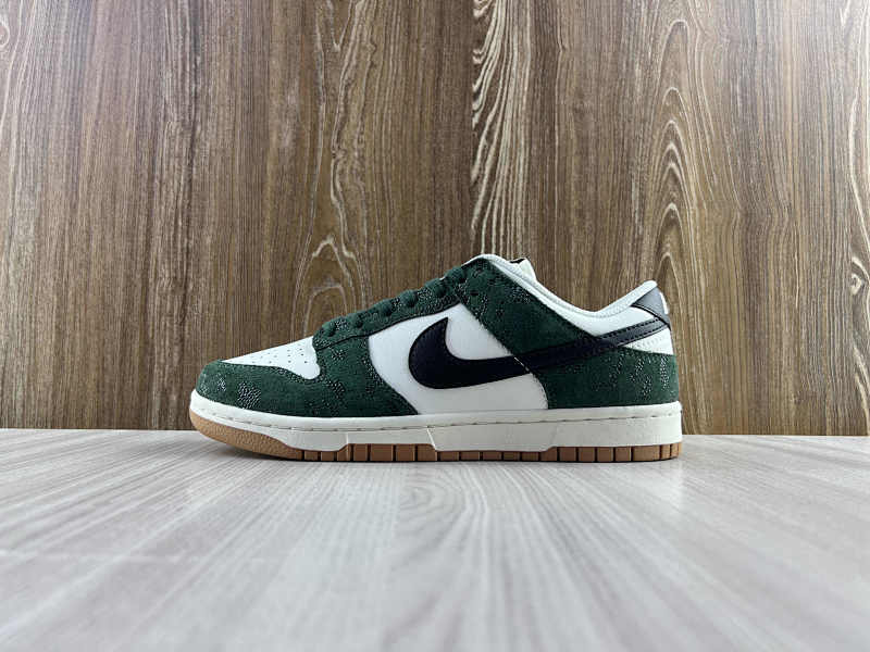 NIKE DUNK (238)