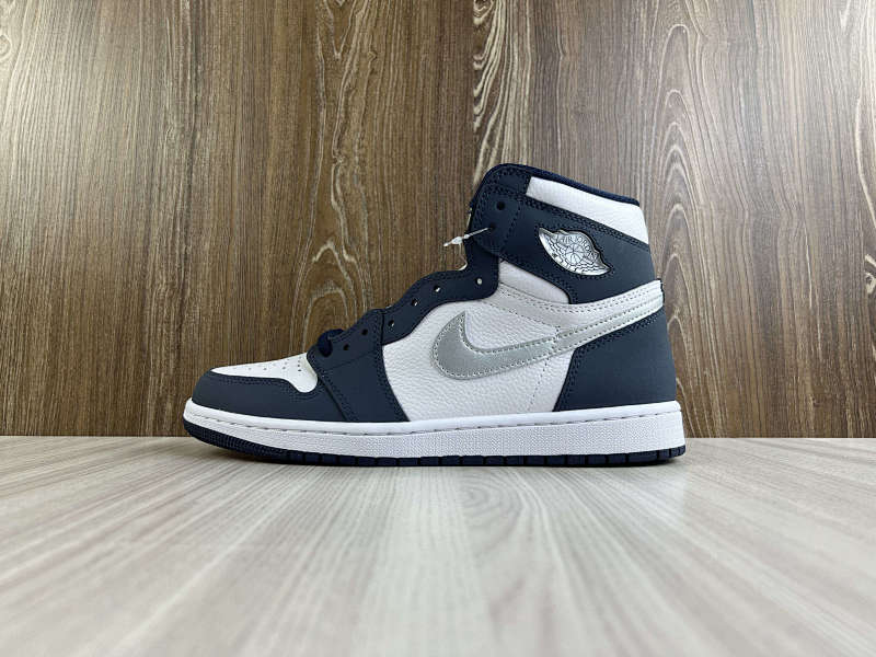 NIKE AIR JORDAN 1 HIGH (94)