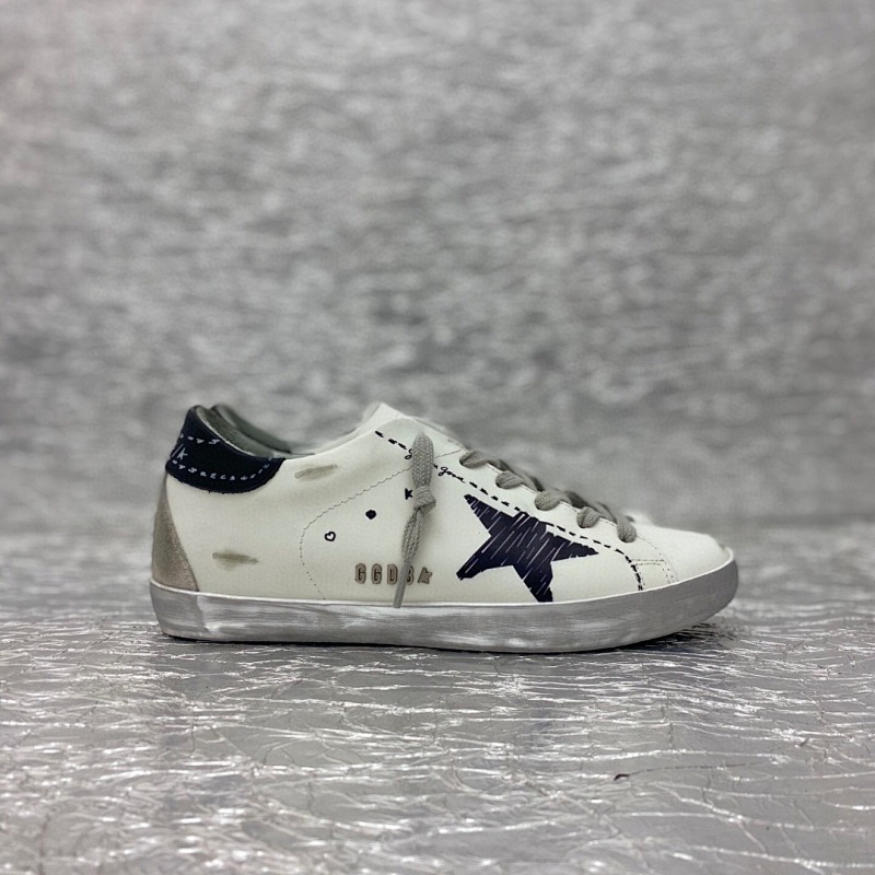 GOLDEN GOOSE SHOES (2074)