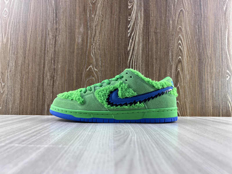 NIKE DUNK (324)