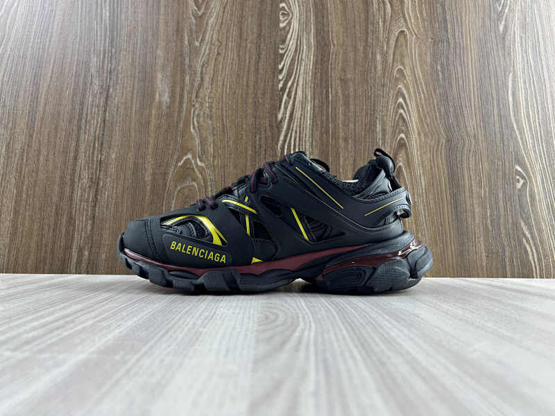 BALENCIAGA SHOES (283)
