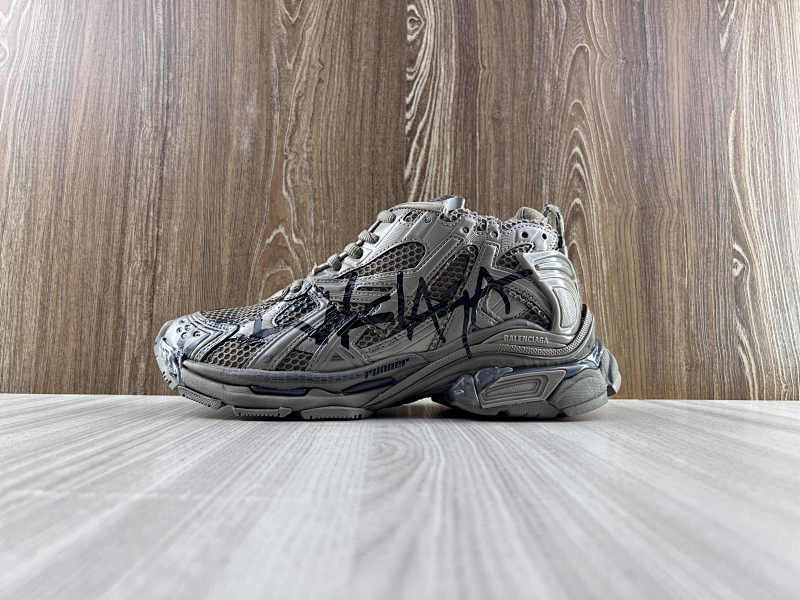 BALENCIAGA SHOES (66)