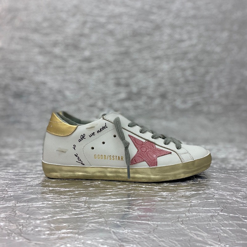 GOLDEN GOOSE SHOES (1941)