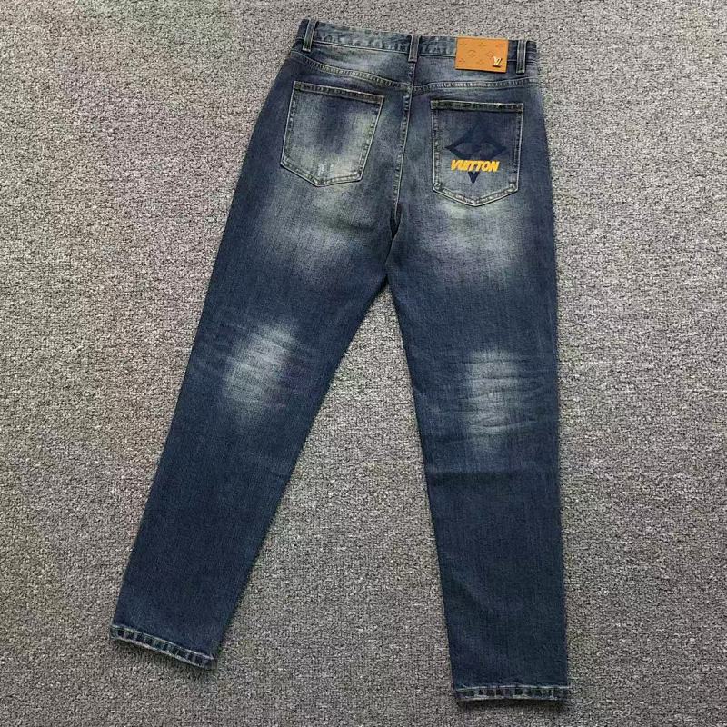 LOUIS VUITTON PANTS (43)