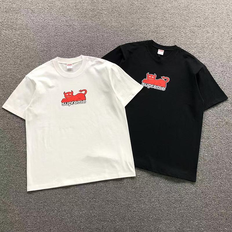 SUPREME TSHIRTS (54)