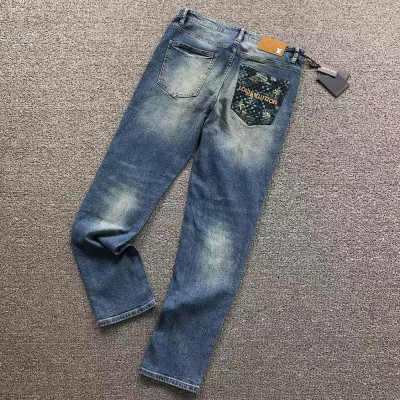 LOUIS VUITTON PANTS (145)