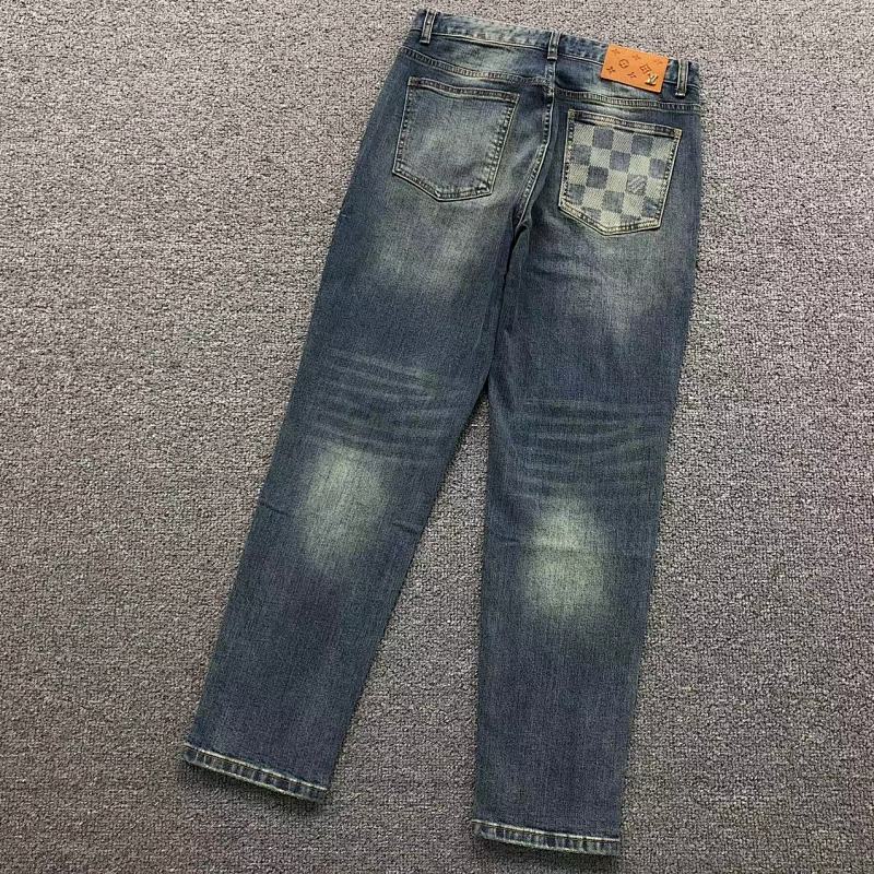 LOUIS VUITTON PANTS (45)