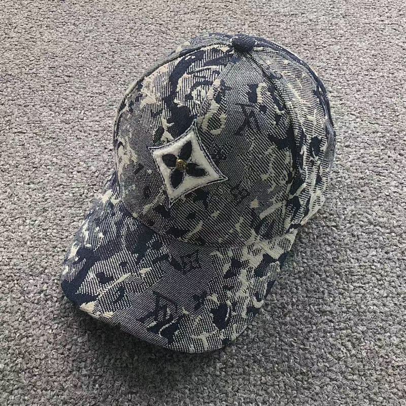 LOUIS VUITTON HATS (12)