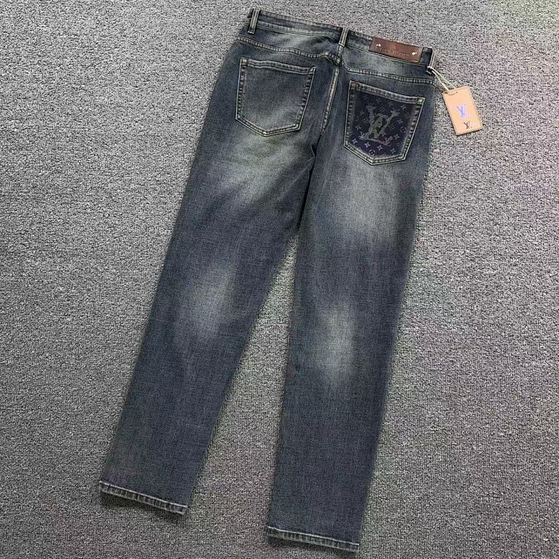 LOUIS VUITTON PANTS (127)